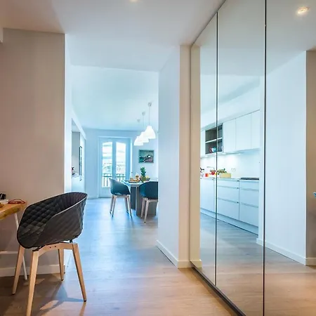Perspective Keyweek Beachfront With Parking Center Apartman